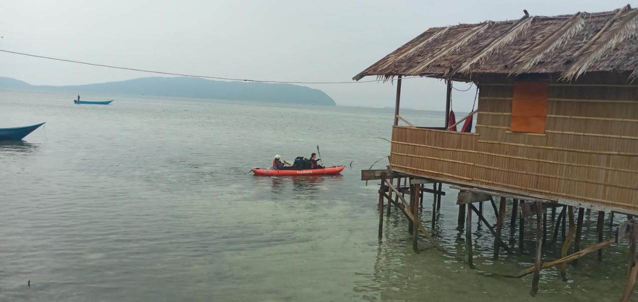 Arborek Diving Homestay R4 Besir Exterior photo