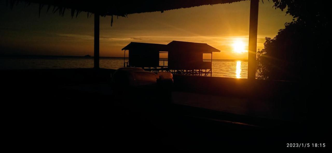 Arborek Diving Homestay R4 Besir Exterior photo