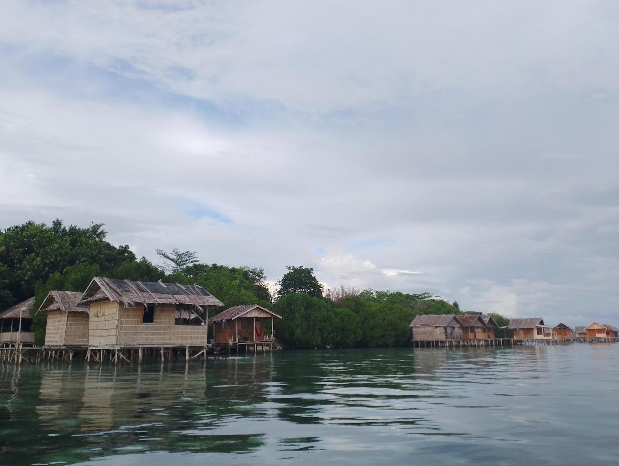 Arborek Diving Homestay R4 Besir Exterior photo